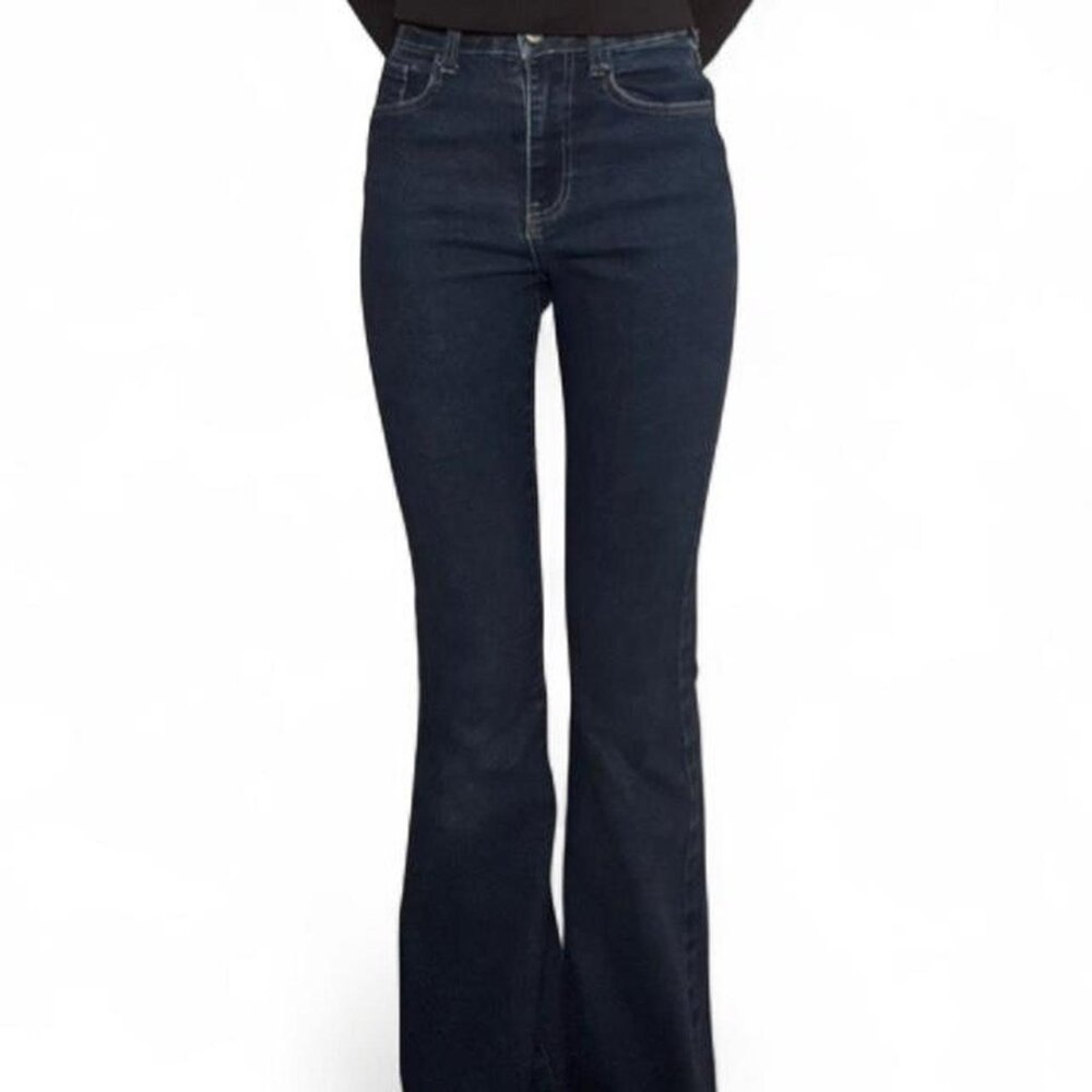 High-waisted navy blue bootcut jeans forever 21 70s feel